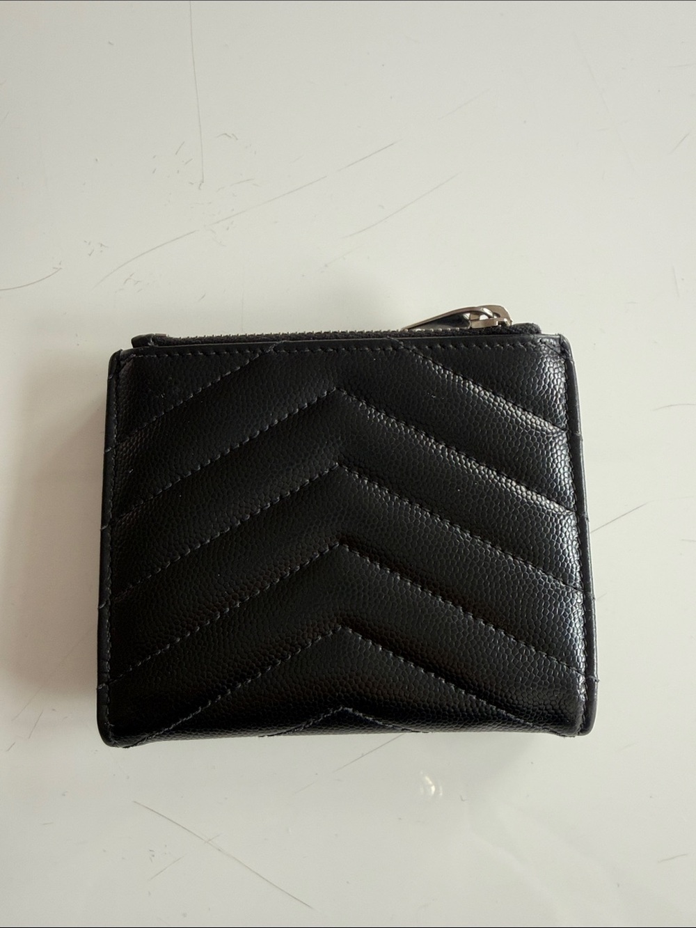 Saint Laurent Cassandre Matelasse Chevron Quilted bi fold wallet Silver Logo - Picture 13 of 17